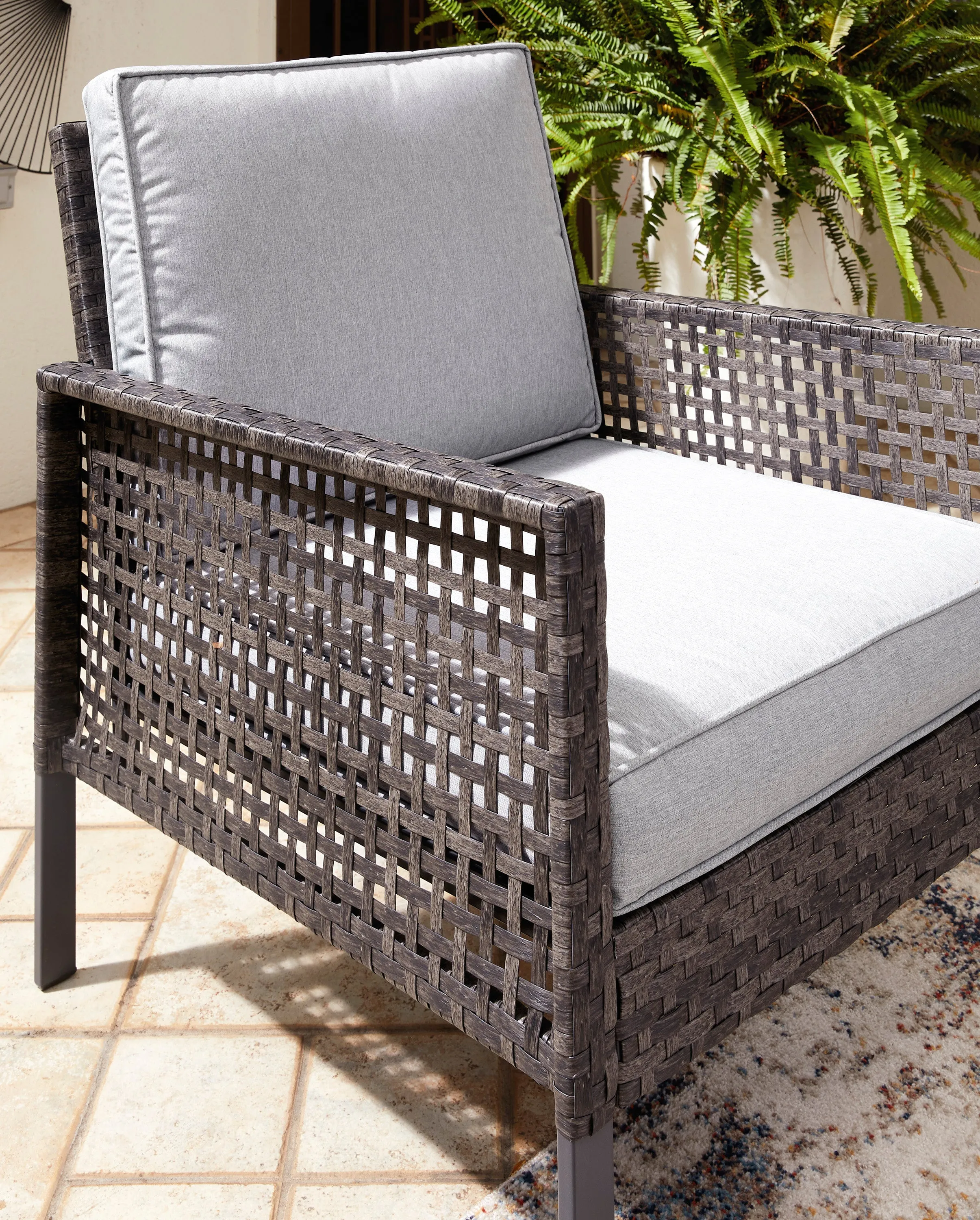 Lainey 4pc Outdoor Set