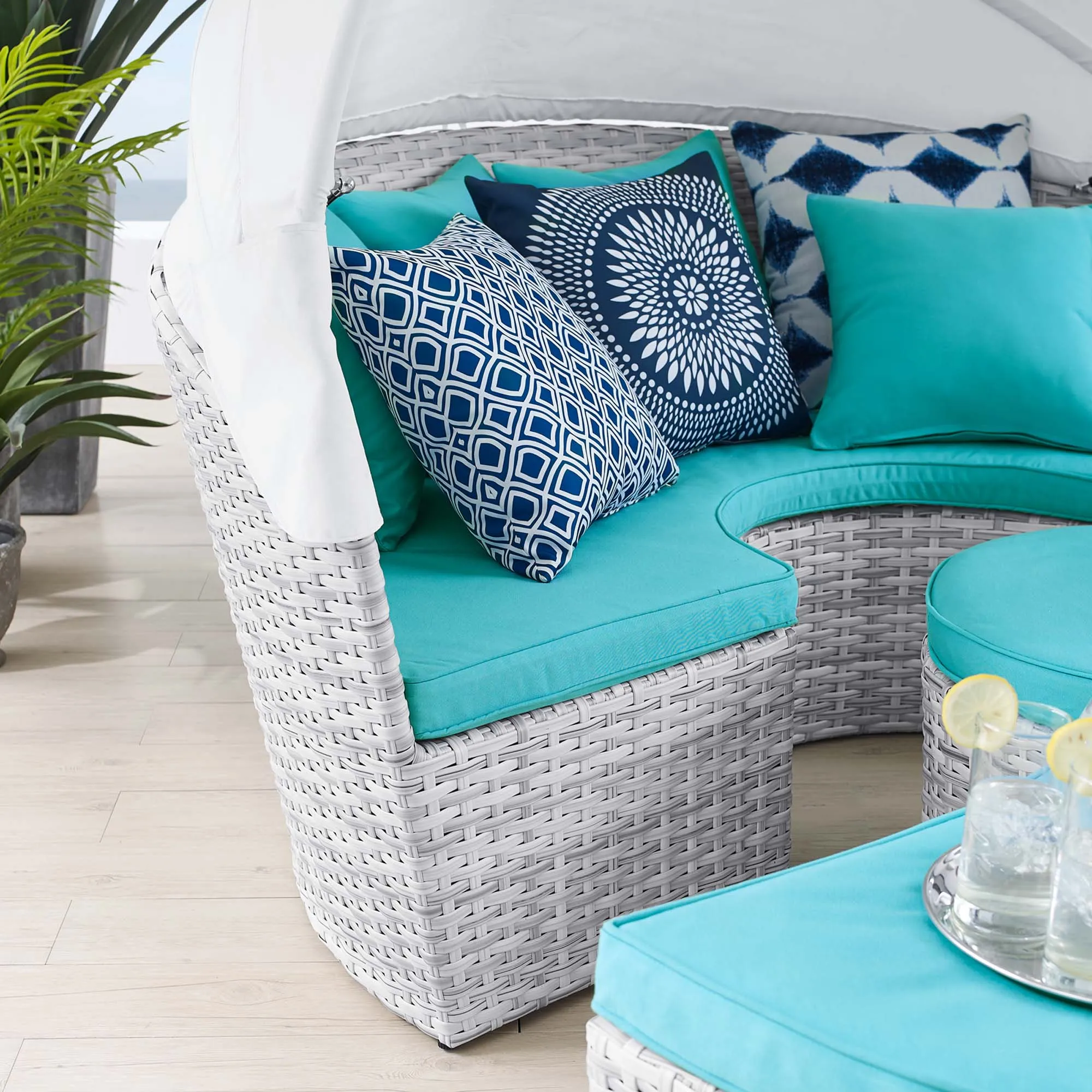Scottsdale Canopy Sunbrella® Outdoor Patio Daybed by Modway